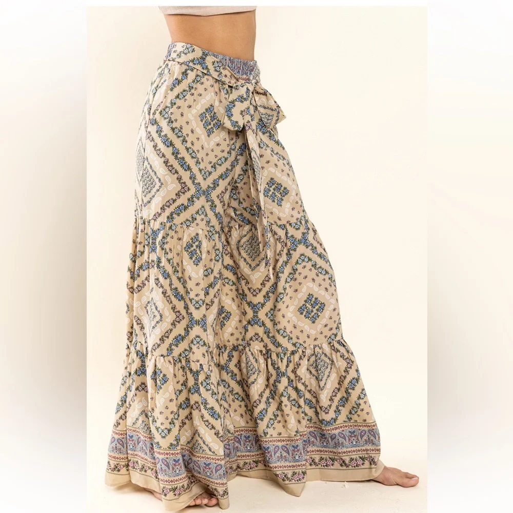 40 Floral Print Tiered Wide Pants - Picture 3 of 5